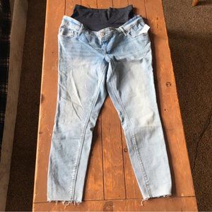 Old Navy Rockstar Super Skinny Maternity Jeans